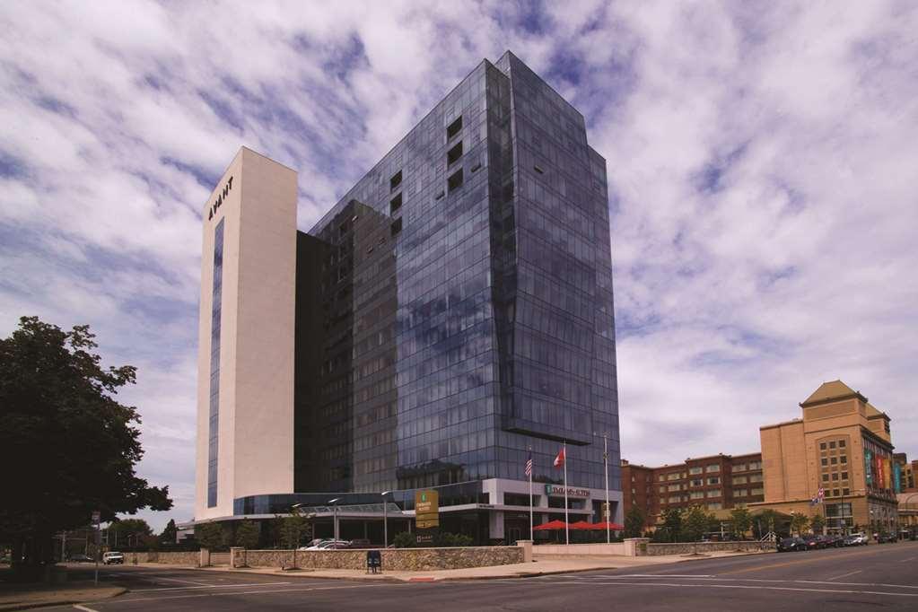 Embassy Suites Buffalo Exterior photo